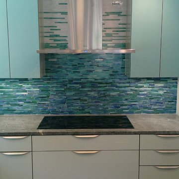 Cherian/Hofmeester New Ravenna Mosaics Kitchen Tile