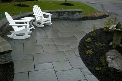 Inspiration for a landscaping in Bridgeport.