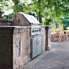 Outdoor Kitchen