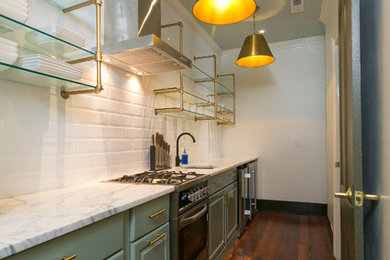 Kitchen - mid-century modern kitchen idea in Charleston
