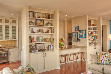 Living room photo in Chicago