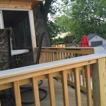 Screened Porch and Deck Combination in Evergreen Park, IL