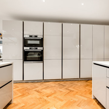 Modern High Gloss Lacquer Kitchen&utility room