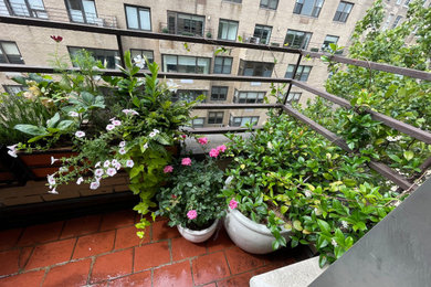 Inspiration for a balcony remodel in New York