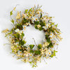 20" Daisy Wreath With Pips and Leaves