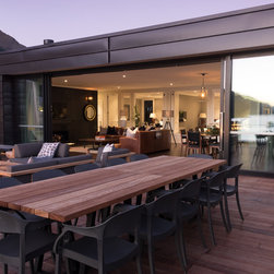 Eichardt's Penthouse - Outdoor Dining Tables