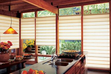 Example of a classic kitchen design in Las Vegas