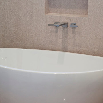 Encino Luxury Master Bath Transformation – Bathtub & Vanity Design