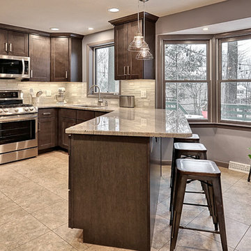 Award Winning PEAK Achievement Award for Best Kitchen in the $20k-$50k category