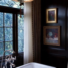 Bathrooms: Traditional