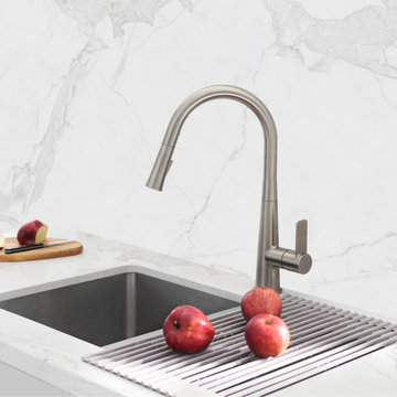 Modern Single Handle Pull Down Kitchen Faucet in Brushed Nickel