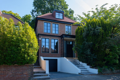 Contemporary house exterior in London.