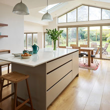 Kitchen Tour: A Neatly Organised Kitchen With Masses of Storage