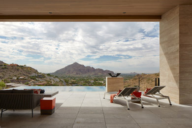 Contemporary home design in Phoenix.