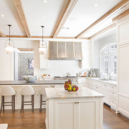 https://www.houzz.com/photos/contemporary-kitchen-design-in-allendalle-nj-transitional-kitchen-new-york-phvw-vp~172318934