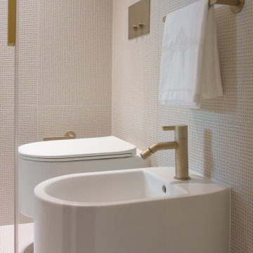 Bagno padronale dettaglio sanitari sospesi