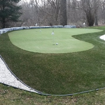 Monster 2 Tier Putting Surface