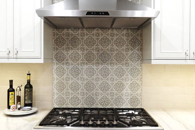 Transitional kitchen photo in Los Angeles