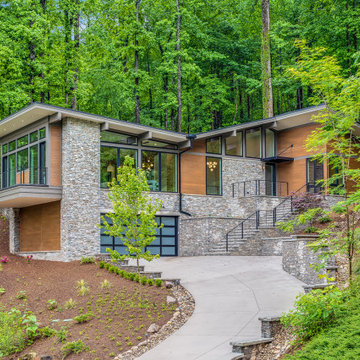 Contemporary at The Ridges