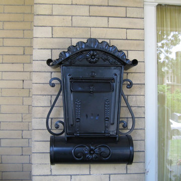 oe023 Custom City Mailbox