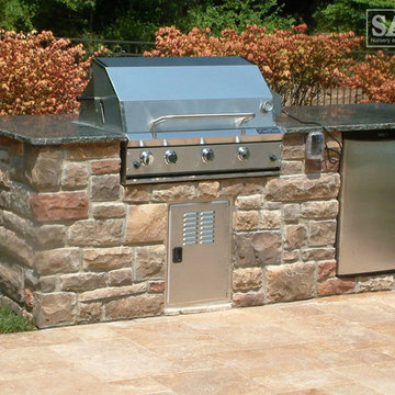 Outdoor Kitchens and Fireplaces