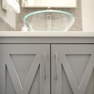 Shreveport Springlake Modern Bathroom