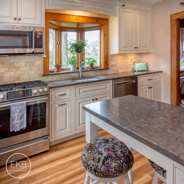 Small Charming Kitchen Goshen