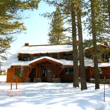 Vacation Golf Course Custom Home Front