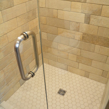 Bath Design with Natural Elements - Lansing