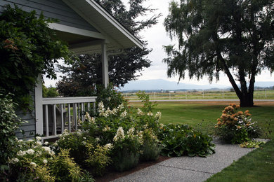 This is an example of a farmhouse landscaping in Seattle.