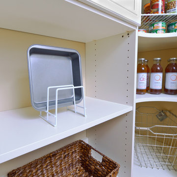 Organized Pantry Shelving