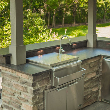 Outdoor Kitchen