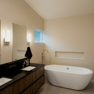 Modern custom home - Gig Harbor