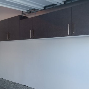 Pewter Cabinets and Smoke Epoxy Floor in Bloomingdale, IL