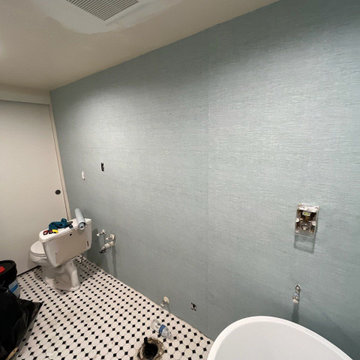 Wallpaper installation Bathroom in Quincy