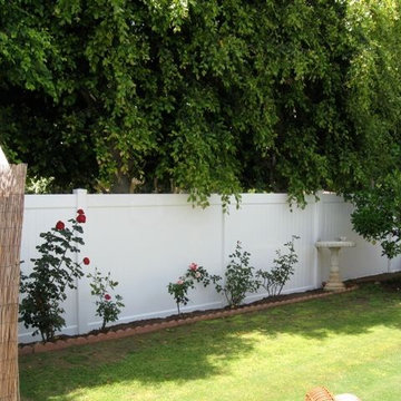 Safeguard Your Flowers With a Garden Fence: Happy Living