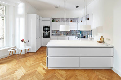 contemporary white kitchen