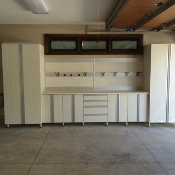 Garages & Dens