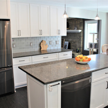 Starmark Kitchen in Maple Edinburgh White