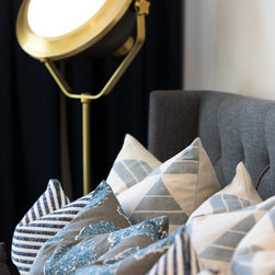 Lighting Fixtures - Floor Lamps