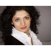 Saira Khan's photo