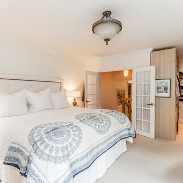Barrie Transitional Home Design