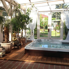 Hot tub