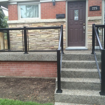 Aluminum and Glass Porch Railings - 110