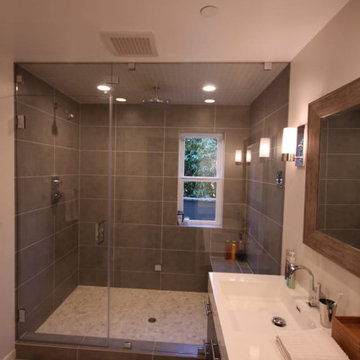 Elegant Modern Bathroom Remodel in Phoenix, AZ