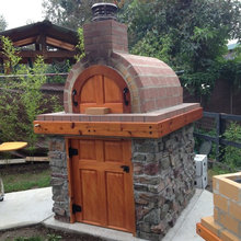 Outdoor Fireplace And Pizza Oven