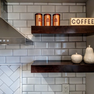 Townhome kitchen white/espresso contrast