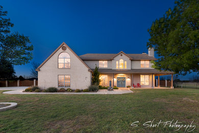 Home design - traditional home design idea in Austin