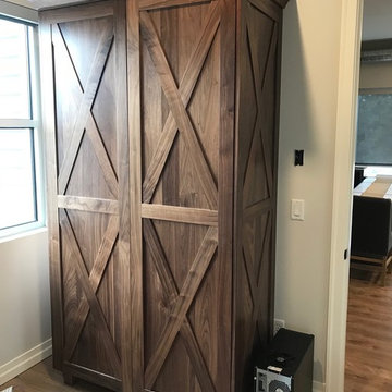 Blue Pine Ski Locker
