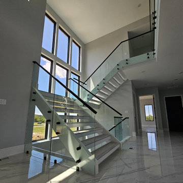 Project #125 | Modern Open-Riser Staircase with Glass Balustrade
